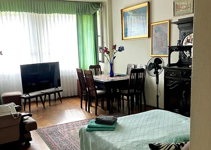 Fine Art Luxury Apartment 110 M2 , 3 Min Walk To Main Square
